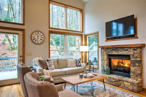 Special Property Woodland Escape Promotion